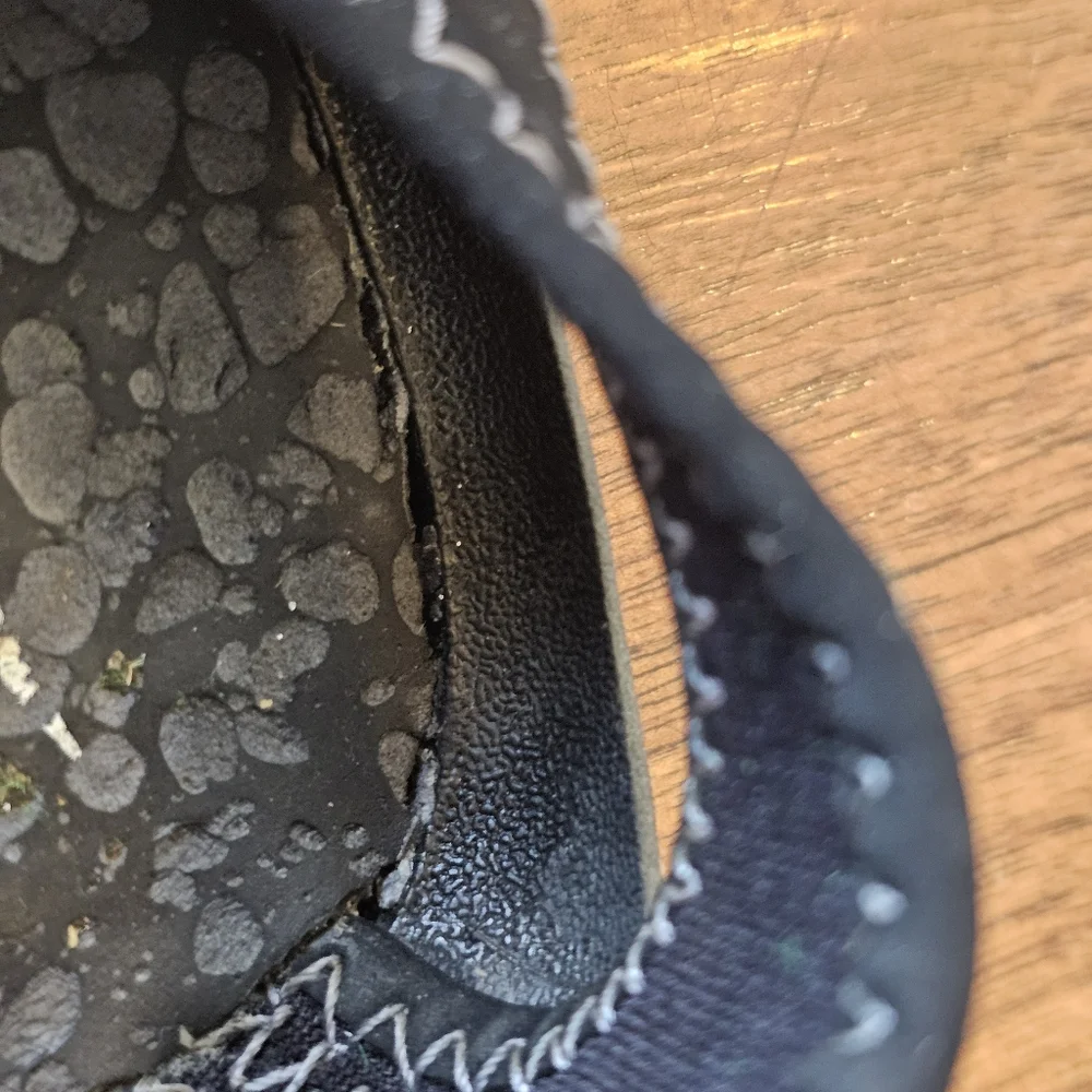 Nike Sunray Protect Kids' Sandals Black Outdoor Water Shoes 35 Euro Size Kids